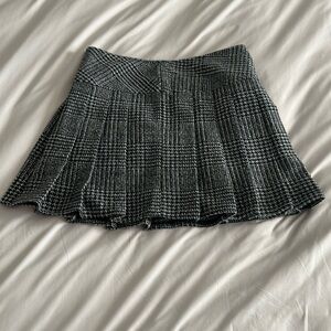 Plaid school girl style mini skirt. NWT